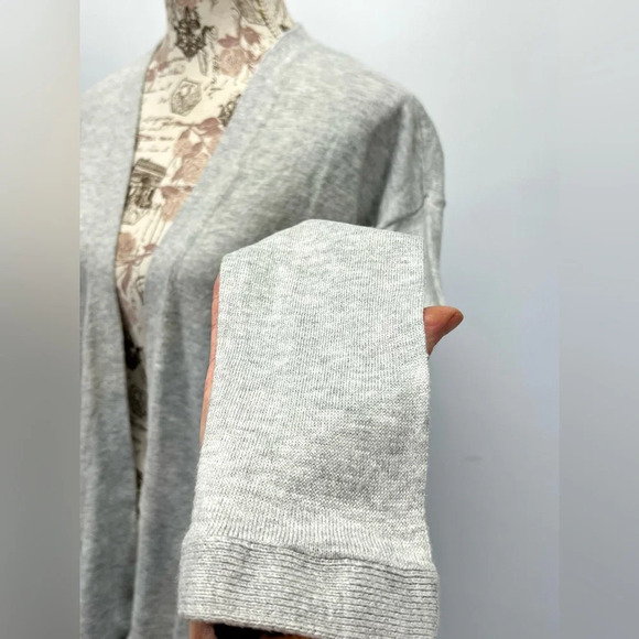 TALBOTS Gray Cashmere blend cardigan size MP. - Picture 3 of 13